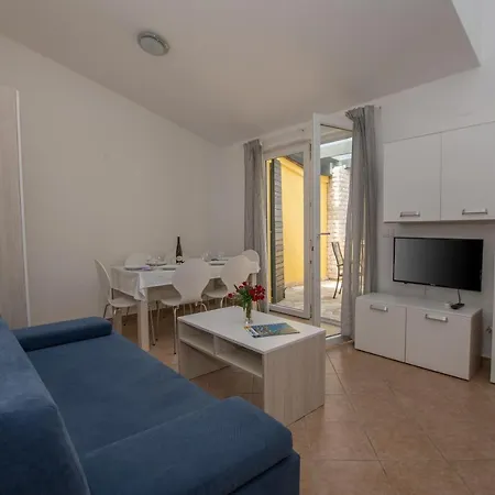 Villas Faro Basanija Exterior photo